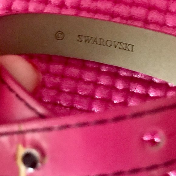Swarovski Magenta Leather Bracelet +Black Crystals - Picture 4 of 4